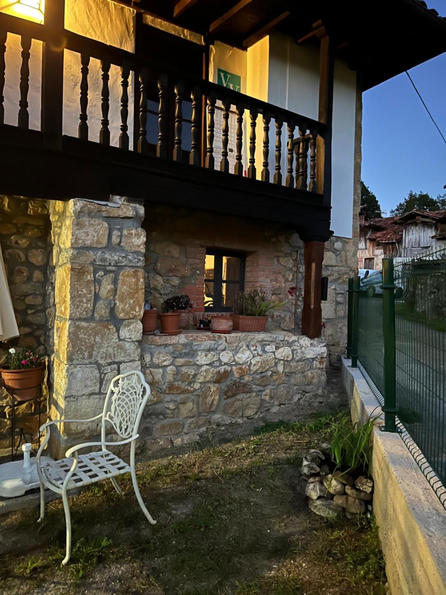 La Casina Del Corral Villa Onís Kültér fotó